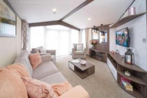 Luxury caravan sea views sleep 6 free wifi